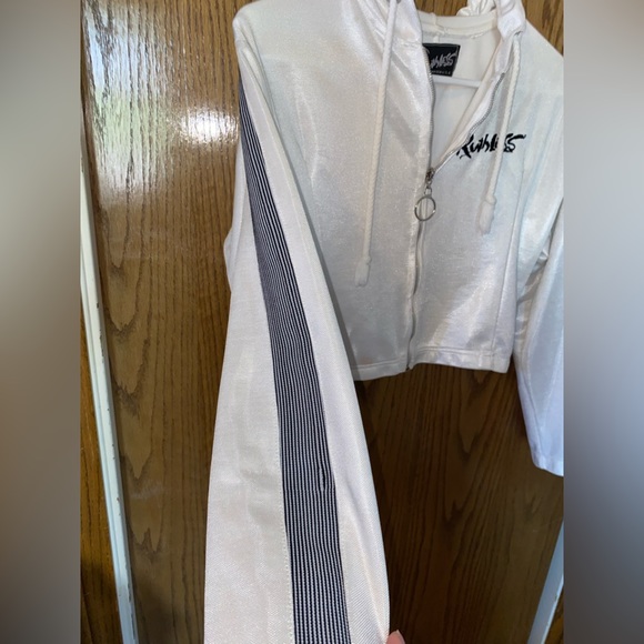 ‼️Cropped “Ruthless” Jacket‼️ - Picture 4 of 6